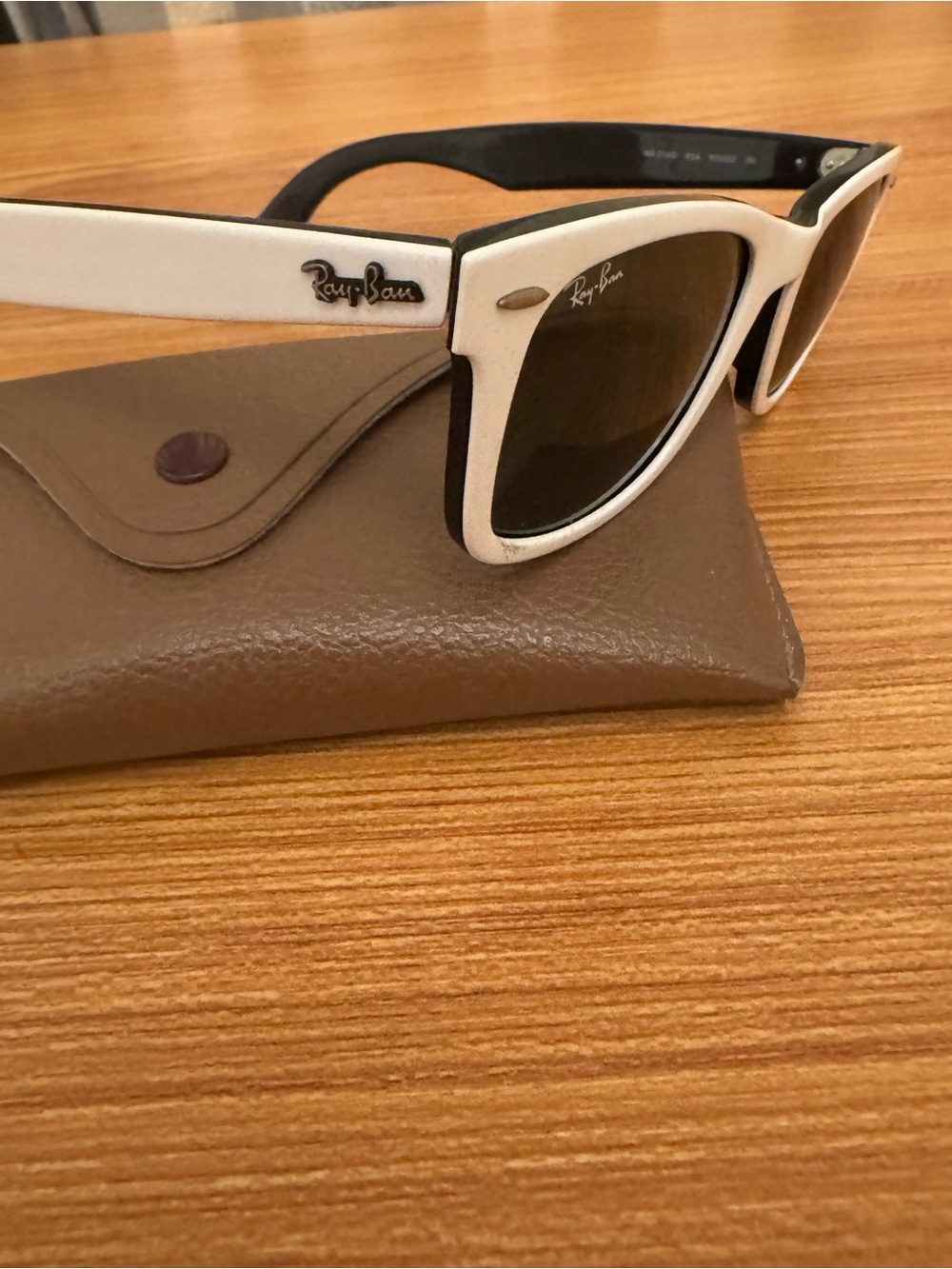 Authentic Ray-Ban White Frame Sunglasses with Black Lenses - Picture 9 of 9